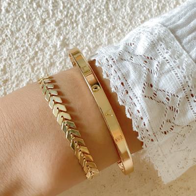 China CARTER LISA Chain Bracelet TRENDY for Women Plated Gold Silver Color Alloy Rectangle Link Bracelets Tasty Girls Layering Jewelry for sale