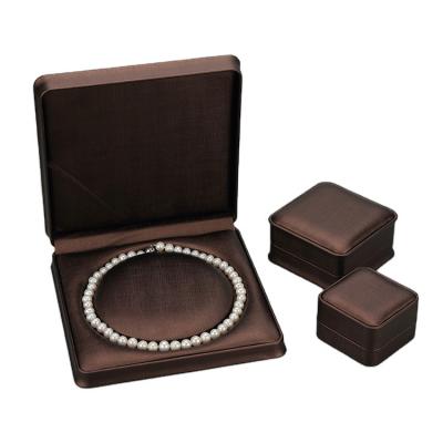 China Custom Logo Rectangle Pu Leather Jewelry Package Gift Boxes Beads Necklace Jewelry Storage Box for sale