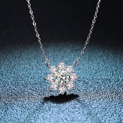 China High Quality 925 Clavicle Necklace Sterling Silver Pendant Plated Pt 950 Ladies Sun Flower Snowflake Necklace for sale