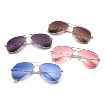 China Men's And Women's Sunglasses Metal Sunglasses Ocean Anti-UV Sunglasses Fashion New Retro Sunglasses for sale