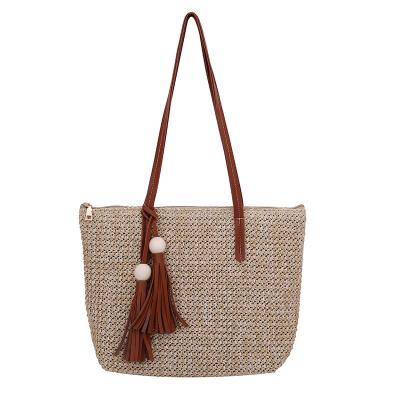 China Fashion new summer straw tote handbags with tassels shoulder straw bag beach handbags for women for sale