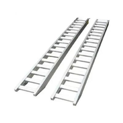 China High quality high strength 6 meters long aluminum ladders folding ladders for sale