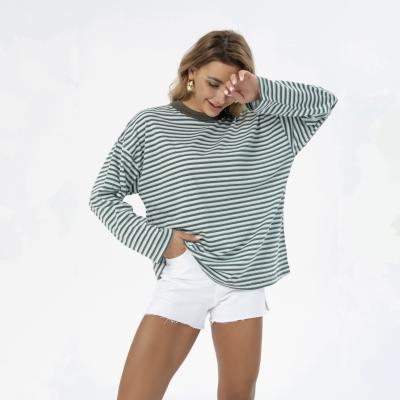 China Anti-Wrinkle Ladies Casual Long Sleeves O Neck Green Striped Loose Custom Unisex Design Plus Size Women T-Shirt for sale