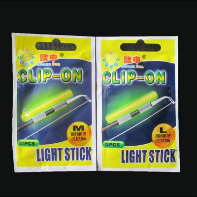 China 50bags/box plastic CLIP ON fishing Glow Light Stick Fishing Night Glow Stick Luminescent Light Stick for sale