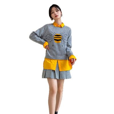 China Embroidery Anti-wrinkle Autumn and Winter Women's Pullover Little Bee Knitted Top Women's Round Neck Woolen Sweater for sale