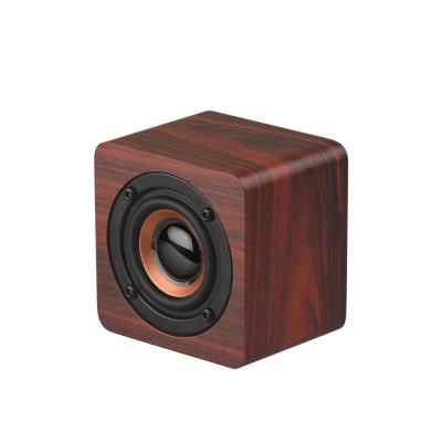 China New Arrival Q1 Custom Square Wooden Loudspeaker Call Speakers Portable Mini Subwoofer Home Gift Wireless Visual Wooden Small Speaker for sale