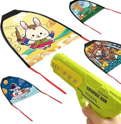 China Sport Toys 2023 New Single Launcher Kite Flying Plastic Gun For Kids Shooting Playing Outdoor Kindergarten Toys for sale