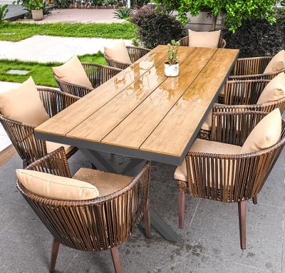 Cina Chinese Hot Sale Outdoor Cafe Furniture Aluminium Restaurant Table Chairs Rattan Wedding Garden Furniture Set Rattan in vendita