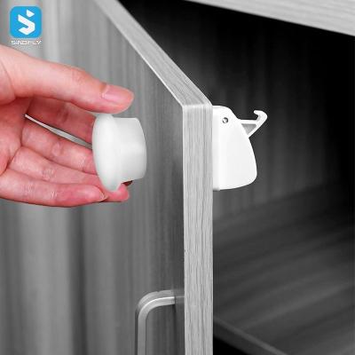 China Protect Baby 4 In 1 Drawer Locks Baby Pad Safety Cabinet Locks Child Safety Magnetic Pad for sale