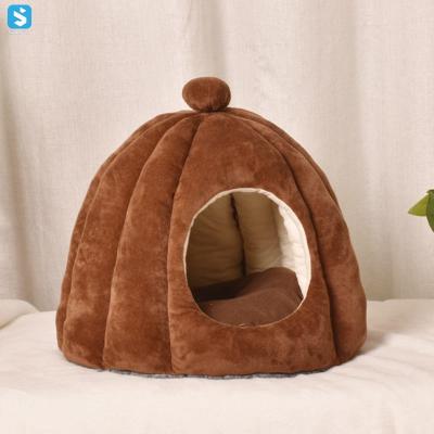 China Stocked High Quality Creative Heating Head Shaped Cat Cave Bed Thickened Felt Folding Soft Cat Bed Puppy Cat Bed for sale