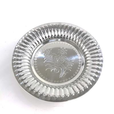 China Contemporary Stainless Steel Embossing Plate Sunflower Dish Lace Up Disc Hotel Restaurant Drink Tray for sale