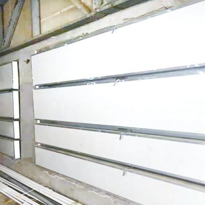 China Ventilation System In Poultry Farm Poultry House Water Ventilation System Use Cooling Pads Wall Mounted Deflector Air Baffle In Poultry House for sale