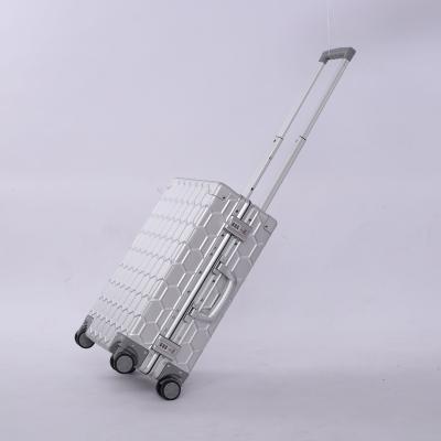 China Aluminum Best Selling 20 Inch Aluminum Trolley Luggage Case for sale