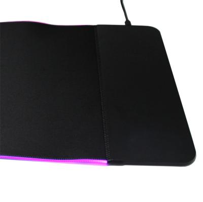 China 2021 Hot New Product Wholesale 5V 2A 10W Universal Gaming Animation Leather Gamer Extended Wireless Custom Mouse Pad for sale