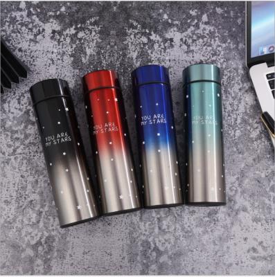 Cina 304 Stainless Steel Smart Vacuum Bottle Double Wall Insulated Sport Bottle in vendita