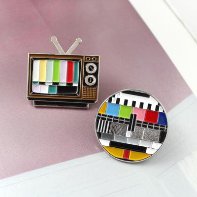 China Custom Hard Mahjong Direct Pin Europe Factory Enamel Lapel Pin Badges Beautiful for sale