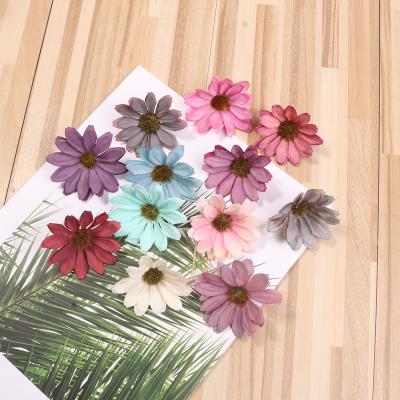 China Cheap Silk Polyester+plastic Wedding Decoration Artificial Flower Head Rose Flower Head Autumn Chrysanthemum Head for sale