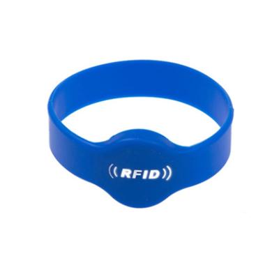 China Custom ISO14443A kindergarten NFC silicone rfid wristband high quality wristband for sale