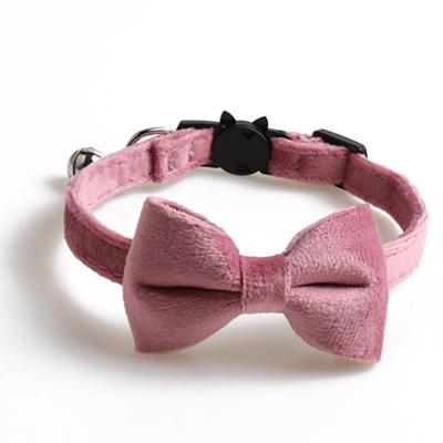 China Hot Sale Personalized High Quality Velvet Fabric Cat Collar Bow Cat Collar With Bells for sale