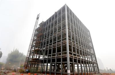 China Edificio de estructura de acero de oficinas de varios pisos Instalación rápida y fácil en venta