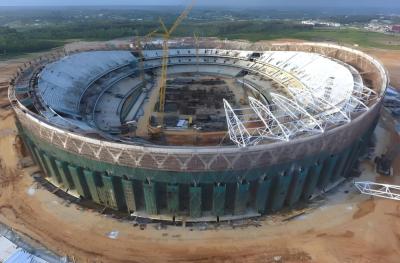 Chine OEM Structure d'acier bâtiment coupole pour salle multifonctionnelle ou gymnase de stade à vendre