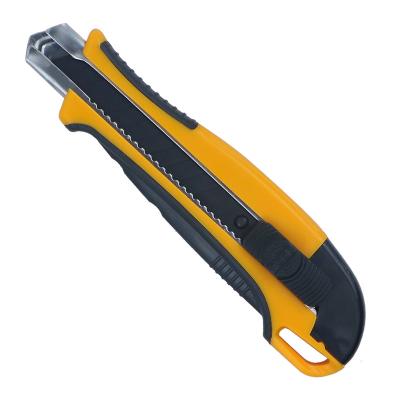 China Feature 18mm Heavy Duty Paper Cutter Stainless Steel Break Off Blade Portable Utility Knife Retractable Utility Knife for sale