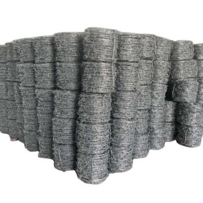 China Galvanized Low Carbon Tensile Steel Barbed Wire For Perimeter Protection en venta