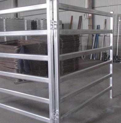 Cina Galvanized Metal Standard Cattle Fence Panels For Livestock Yards in vendita