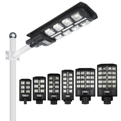 China Solar Outdoor System 100W 200W 300W 400W LED Sports Stadiums LED Lights Waterproof Solar Street Light for sale