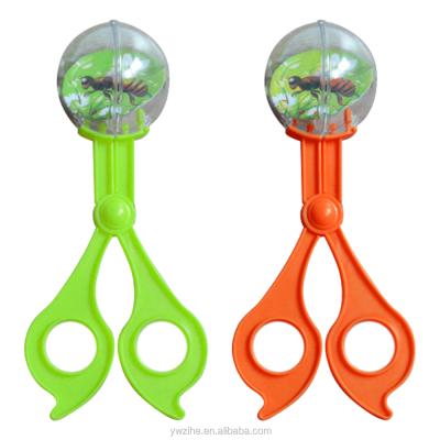 China 1pc Plastic Insect Bug Catcher Scissors Tweezers Tweezers For Children Kids Toy Handy Tool AHL1043 for sale