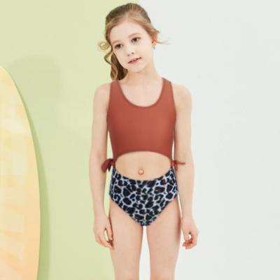 China Breathable new hot sale girl's bikini spliced ​​design children's swimwear beach suit girl's bikini sexy swimwear for sale