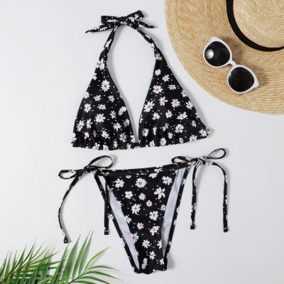 China Breathable Wholesale Classic Bikini Soft Cup Flower Printed Swimwear Halter Lace Removable Bikini for sale