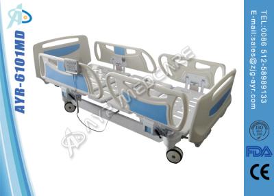 China Lamine las camas eléctricas del hospital de acero que doblan la cama paciente 220V/50hz en venta