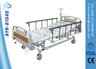 China Cama de hospital manual de aço laminada quatro manivelas com trilhos laterais à venda