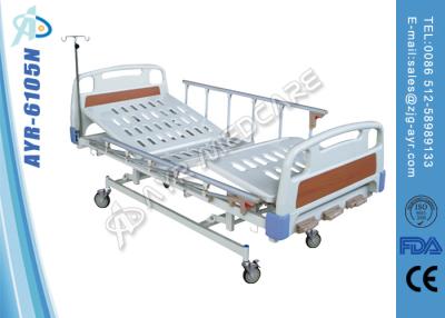 China Cama médica de hospital tres de la clínica manual inestable plegable de la cama para los ancianos en venta