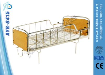 China Manual Hospital Homecare Bed With Two Cranks , Wooden Head / Foot Board for sale