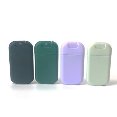 China Cosmetic Refillable Hand Sanitizer Spray Bottle 30ml Credit Card Alcohol Free Spray Bottle for sale