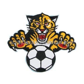 China Newest Embroidered Iron On Leopard Animal Patches And Tiger Iron On Embroidery Patch For Apparel for sale