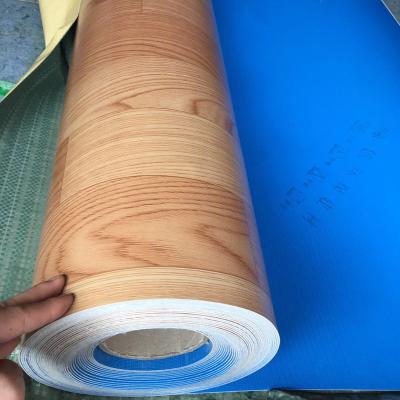 China Modern 7mm Glue Elegant Lightweight Double Sided Floating Stone Maple Grain Self Adhesivo Pvc Flooring Rolls In Nepal for sale