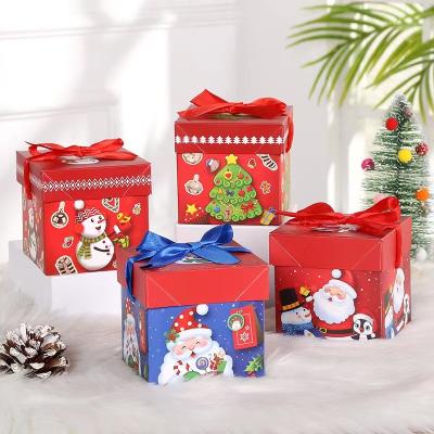 China Weihnachtsgeschenkbox Kosmetik Weihnachtsbox Verpackung Quadrat Weihnachtsbox mit Seide zu verkaufen