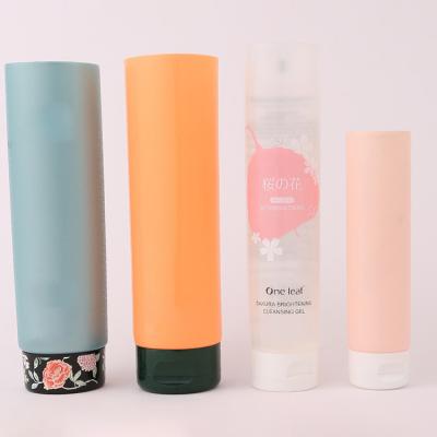 Китай косметики PE 30ml 50ml 100ml 150ml трубка пластиковой упаковывая с крышкой винта верхней продается