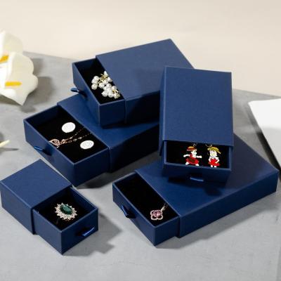 China Small Printed Jewelry Packing Drawer Box Cardboard Paper Necklace Ring With Foam à venda