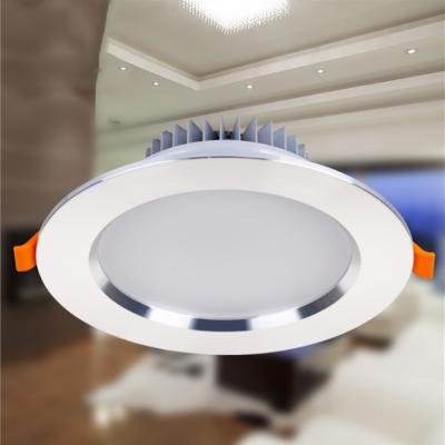 Cina Modern Three-color Dimming LED Downlight Living Room Shopping Mall Spotlight Included Ceiling Lamp in vendita