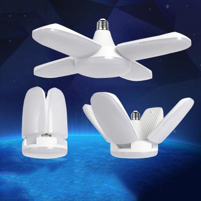 China Residential Foldable Fan Blade 60W LED Pendant Lights No Blink B22 E27 Adjustable Deformable LED Bulb Lamp à venda