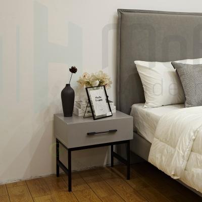 China Wholesale Modern Eco-friendly Nightstand Side Table Metal Bedside Table Metal Bedroom Night Stand With 1 Drawer for sale