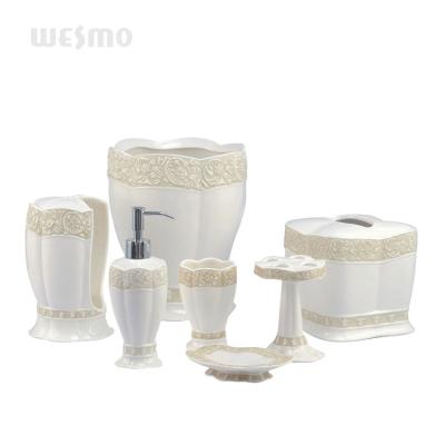 China Sustainable set of porcelain bath accessories for sale