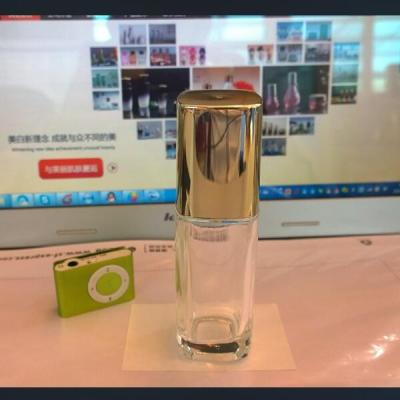 China Personal Care Gold Color Single Packaging Empty Container Serum Glass Bottle HY1777 for sale