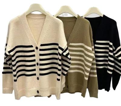 China Anti-wrinkle Straight V-Neck Full Sleeve Loose Female Cardigan Sweater Autumn Winter for sale