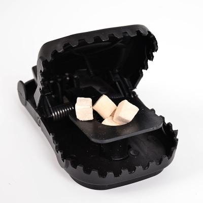 China New Disposable Reusable Plastic Mouse Catcher Factory Price Rat Maker Trap Mouse Snap Trap Mouse Trap for sale