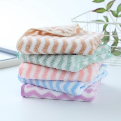 China Factory Wholesale Water Absorbent Cleaning Cloth 30*30cm Costom Logo Microfiber Cloth Car Kitchen Towels Fiber Towel Microfiber Towel for sale